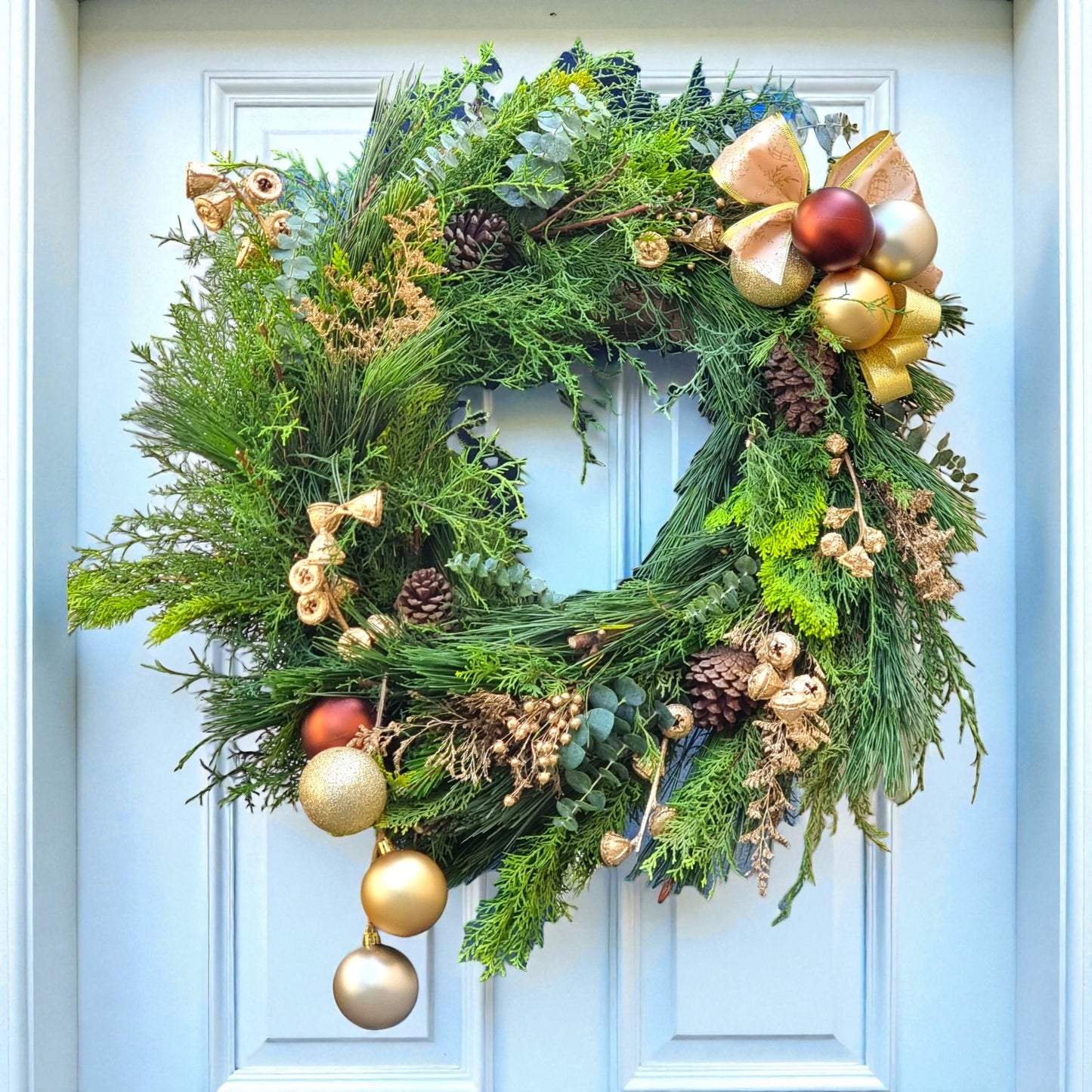 Corona de Puerta- Dorada